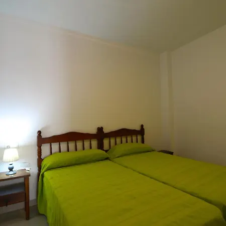 El Gavia 1-1 Apartment