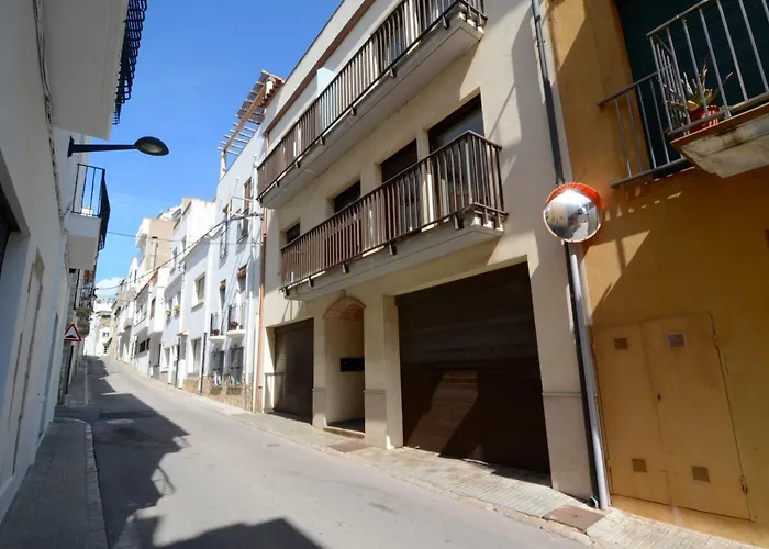 Apartman El Gavia 1-1 L' Escala